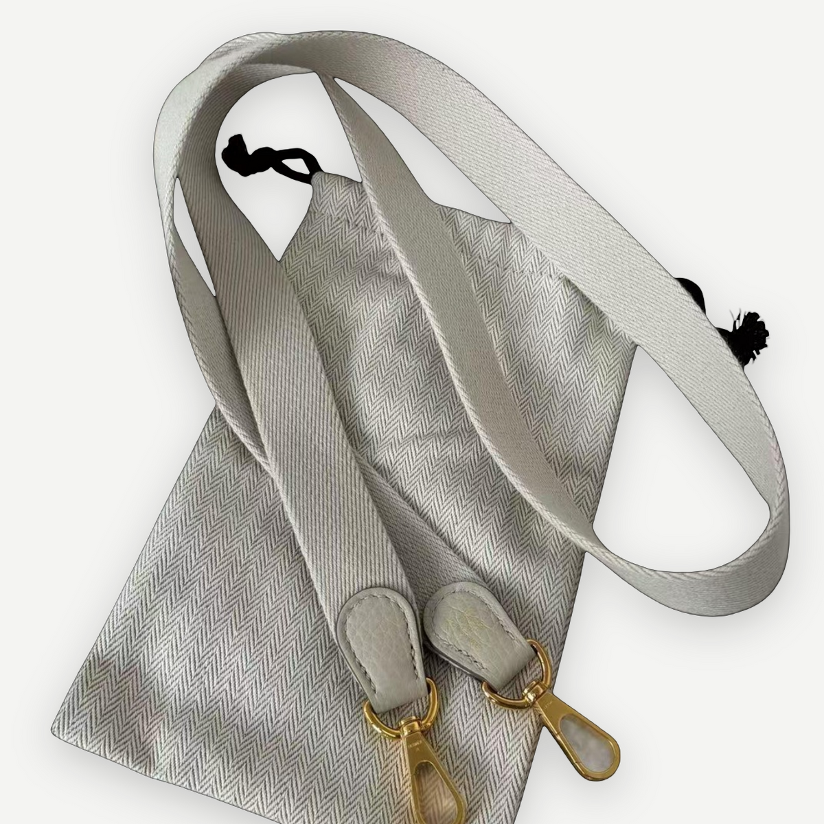 Hermès Beton Clemence Evelyne TPM 16, Gold Hardware, Full Set, B Stamp, 2023 | Shop Authentique Lux