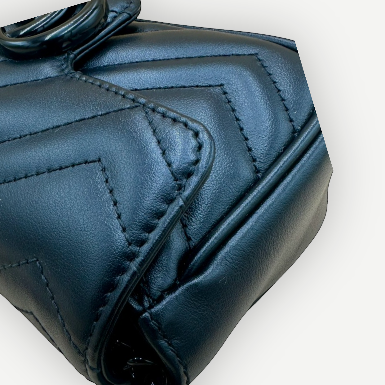GUCCI GG Marmont Mini Shoulder Bag | Shop Authentique Lux