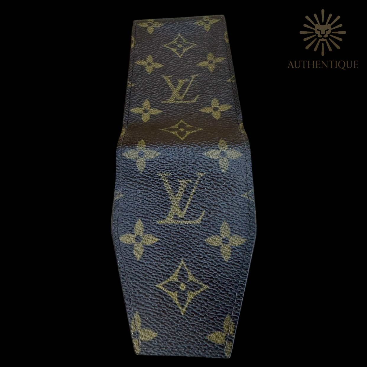 Louis Vuitton Monogram Etui Cigarette Case M63024 with tuck-in flap and cross-grain leather lining