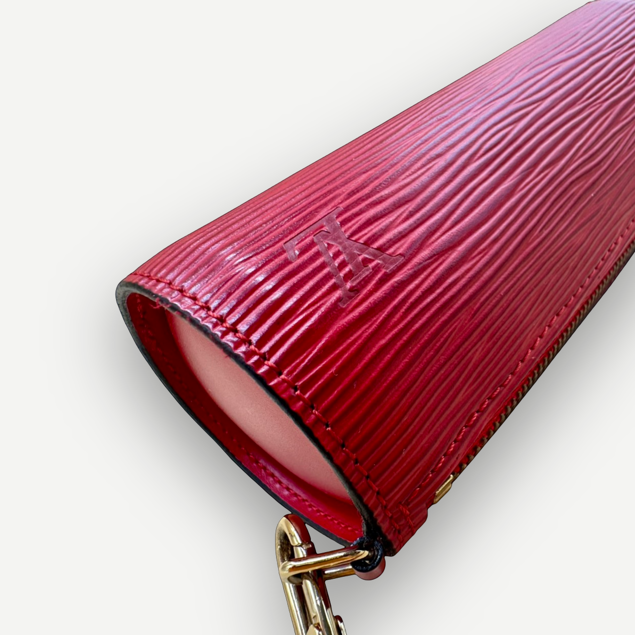Louis Vuitton Papillon Pochette, Red Epi Leather, 2005 | Shop Authentique Lux