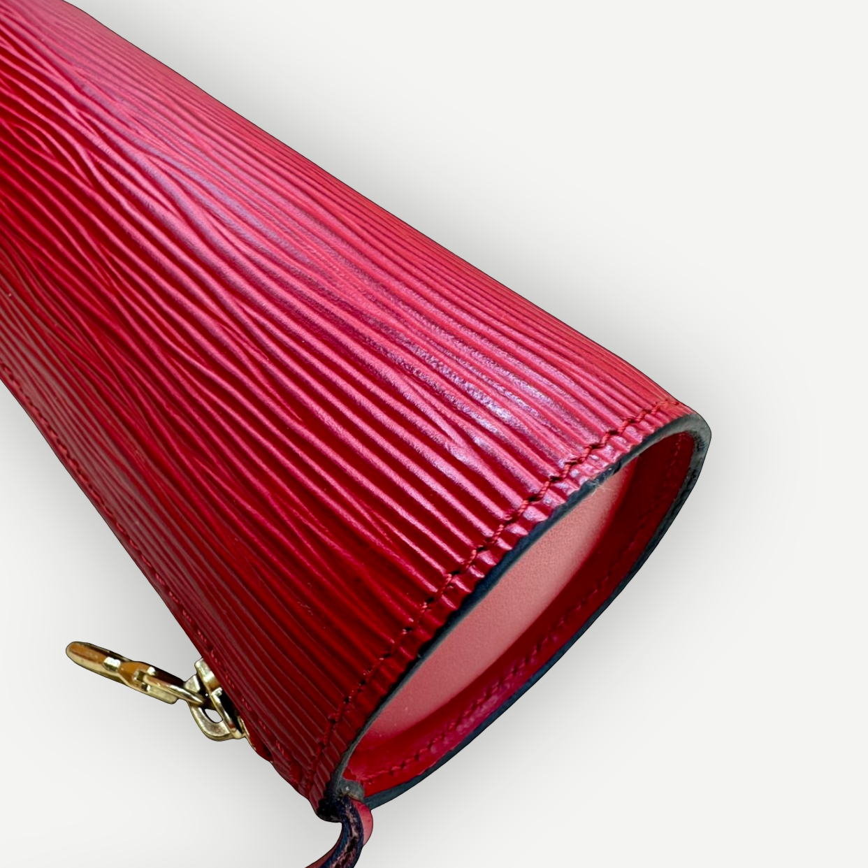 Louis Vuitton Papillon Pochette, Red Epi Leather, 2005 | Shop Authentique Lux