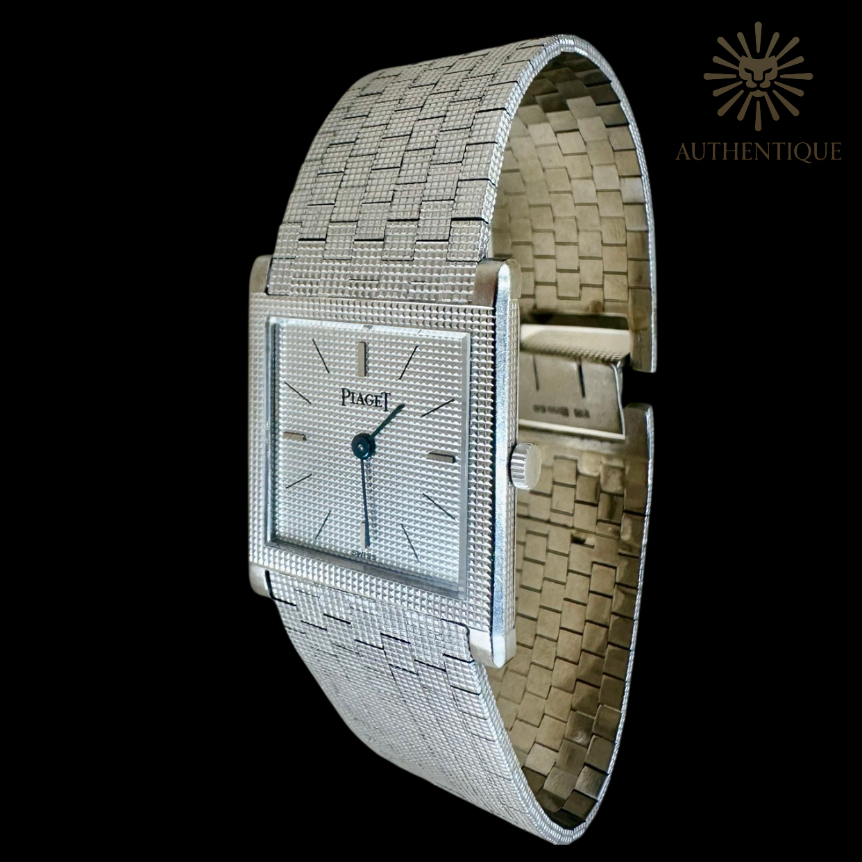 Piaget Vintage Protocole 9151B11 in 18k White Gold with "Clous de Paris" Hobnail Bezel and Silver Sunray Dial.
