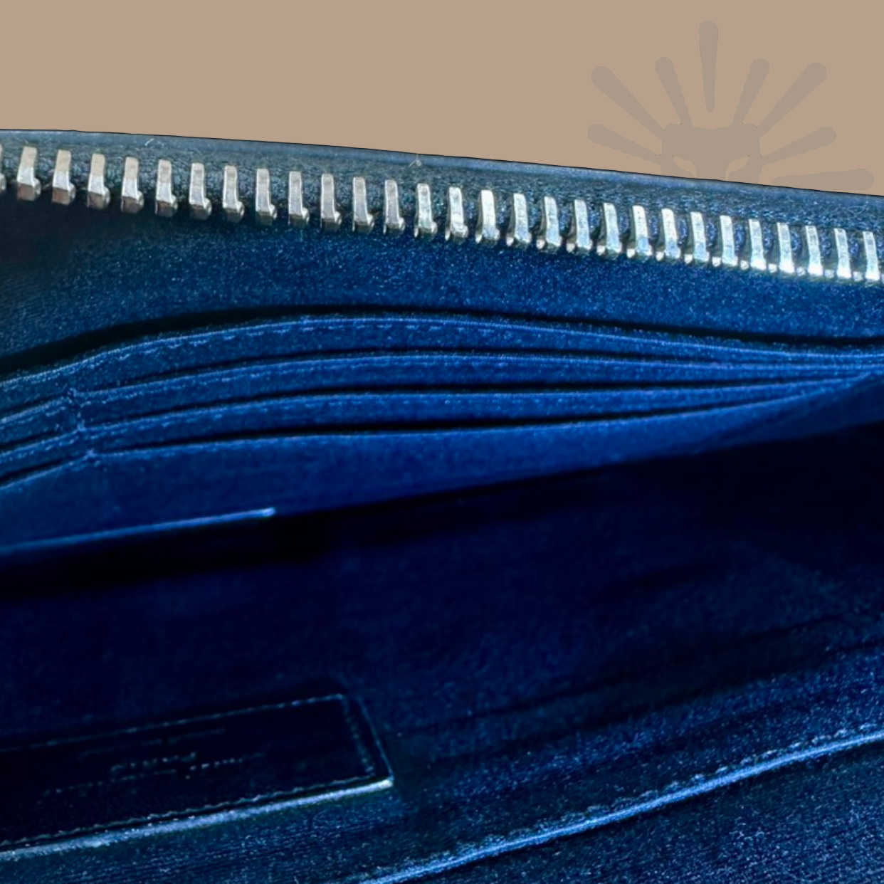 Saint Laurent black leather document pouch silver zipper I Authentique Luxury I 100% authentic YSL