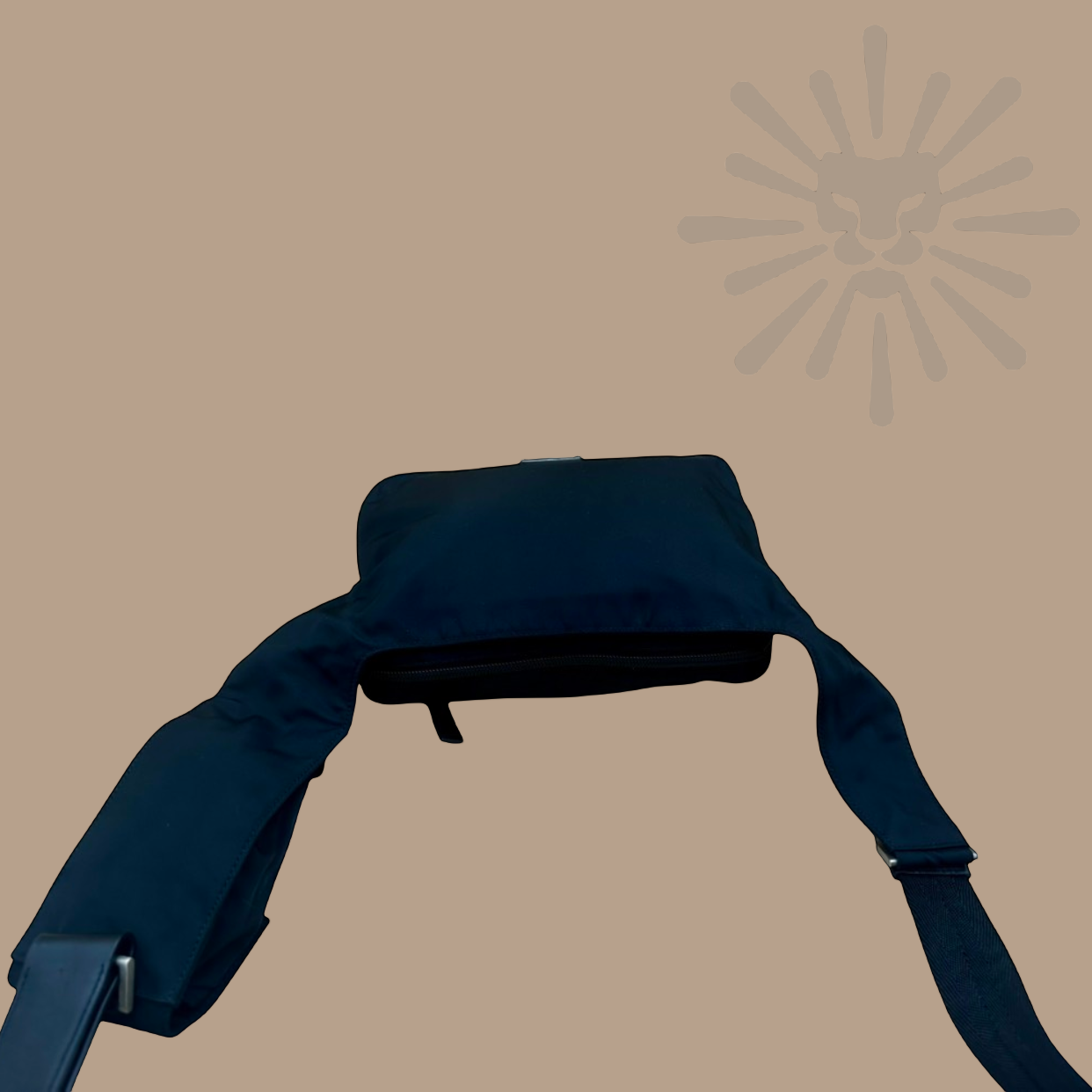 Prada black nylon messenger crossbody silver logo triangle I Authentique Luxury I 100% authentic Prada