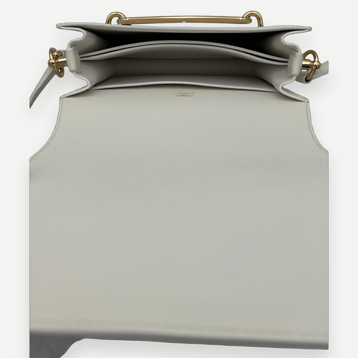 Hermès White Evercolor Roulis Mini 18 Bag, Permabrass Hardware, Z Stamp, 2021 | Shop Authentique Lux