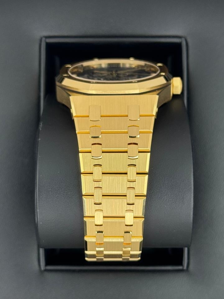 AUDEMARS PIGUET Royal Oak 15407BA yellow gold case profile and bracelet | Shop Authentique Lux