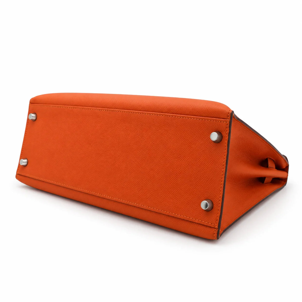 HERMÈS Kelly 32 Feu Epsom leather, base detail | Shop Authentique Lux