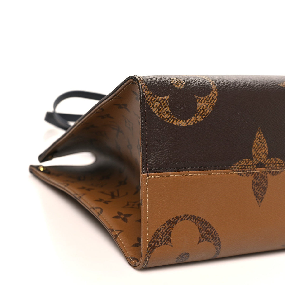 LOUIS VUITTON OnTheGo MM interior Louis Vuitton Made in France label | Shop Authentique Lux