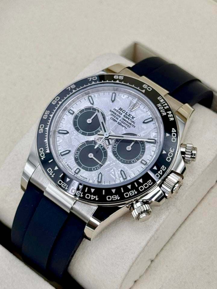 ROLEX Cosmograph Daytona 126519LN, Silver Meteorite Dial, 18K White Gold, Oysterflex, Full Set, 2026 | Shop Authentique Lux