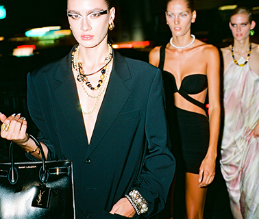 Loved by women, men, LGBTQ+ and all cultures—AUTHENTIQUE LUXURY connects stylish, successful people to designer bags in every major city.