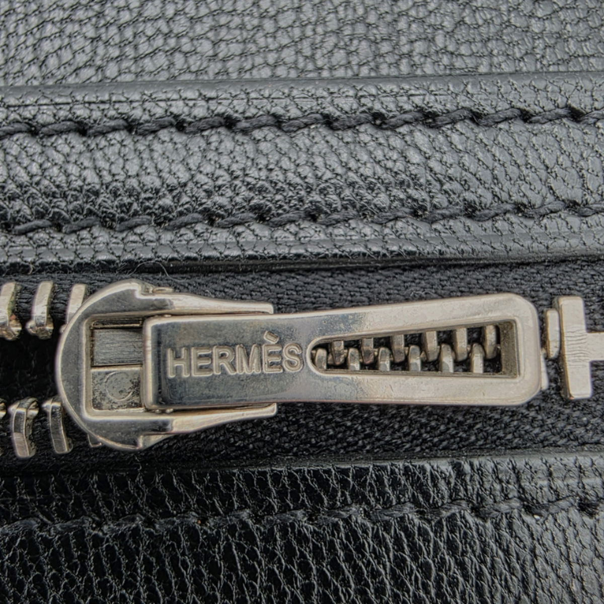 Hermès Béarn Long Wallet Alligator Leather in Noir with Aftermarket Natural Diamond H Clasp, X Stamp, 2021 | Shop Authentique Lux