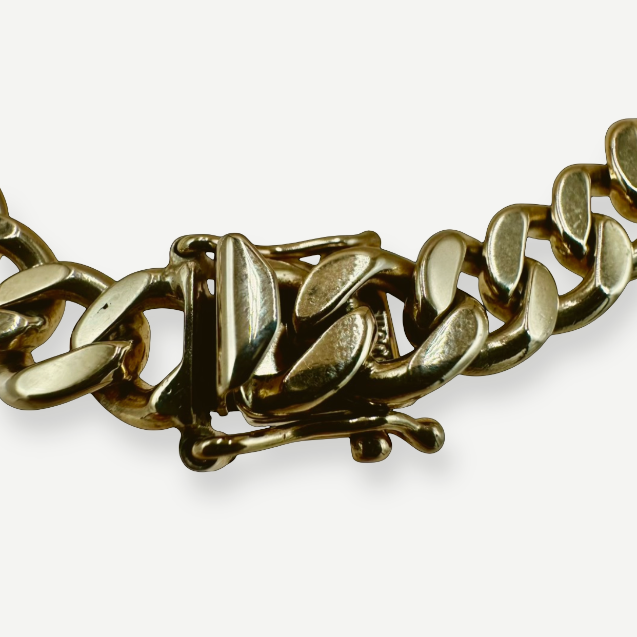 SUCCO Heavy Curb Link Necklace, 14K Yellow Gold, 15 in., 44.1g, Vintage