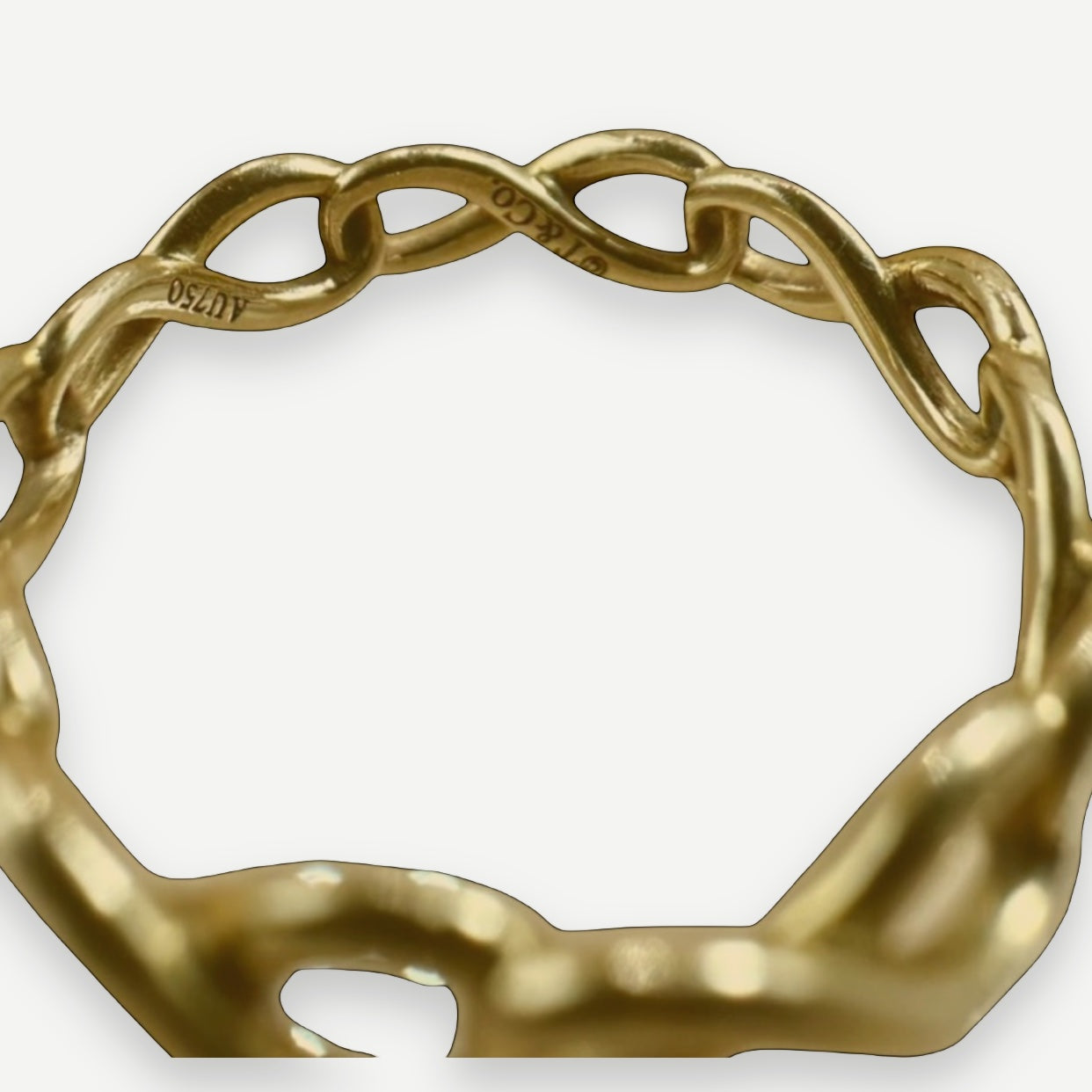 Tiffany & Co. Infinity Ring, 18K Yellow Gold, US Size 4.5 | Shop Authentique Lux