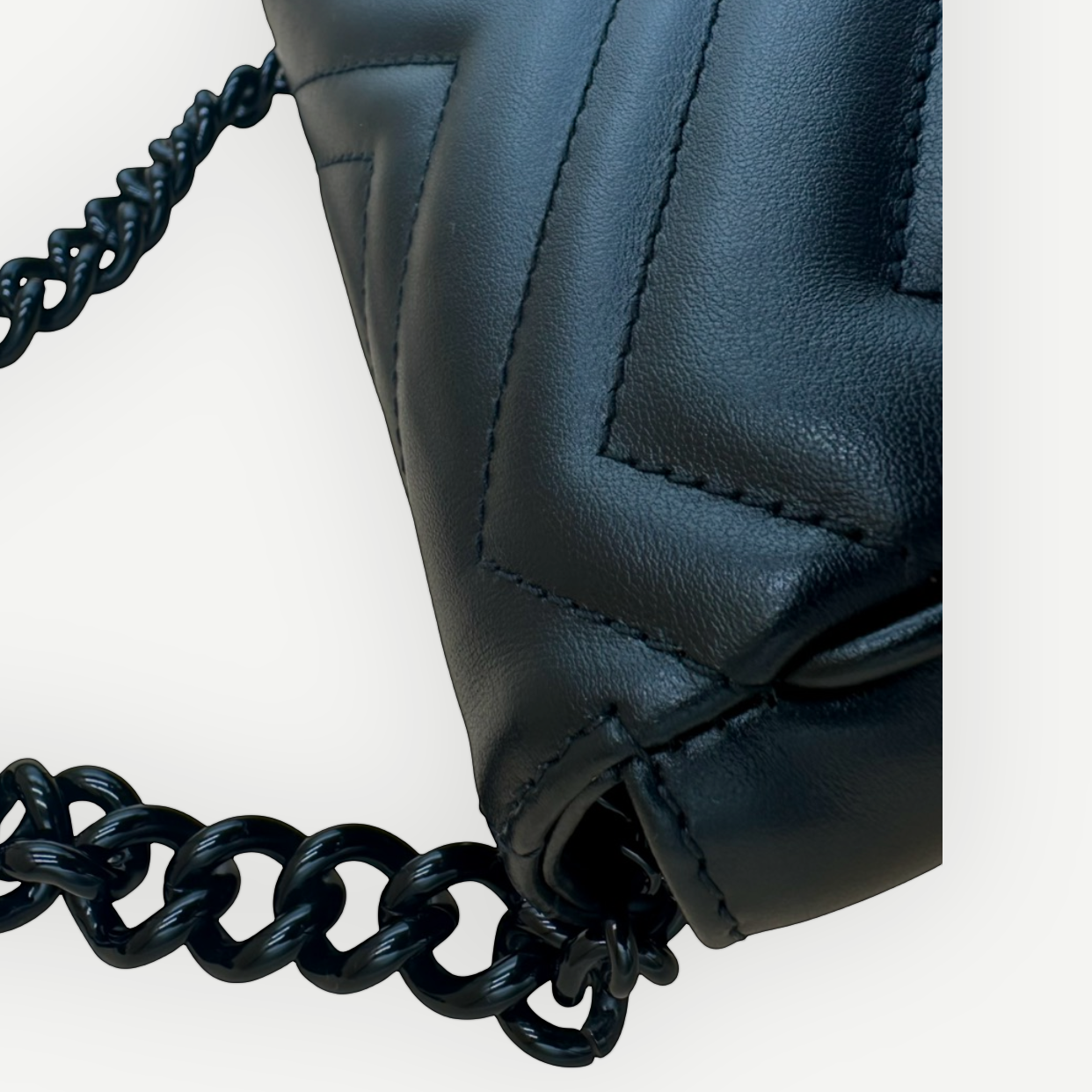 GUCCI GG Marmont Mini Shoulder Bag | Shop Authentique Lux