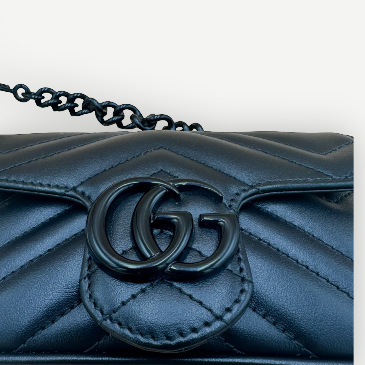 GUCCI GG Marmont Mini Shoulder Bag | Shop Authentique Lux