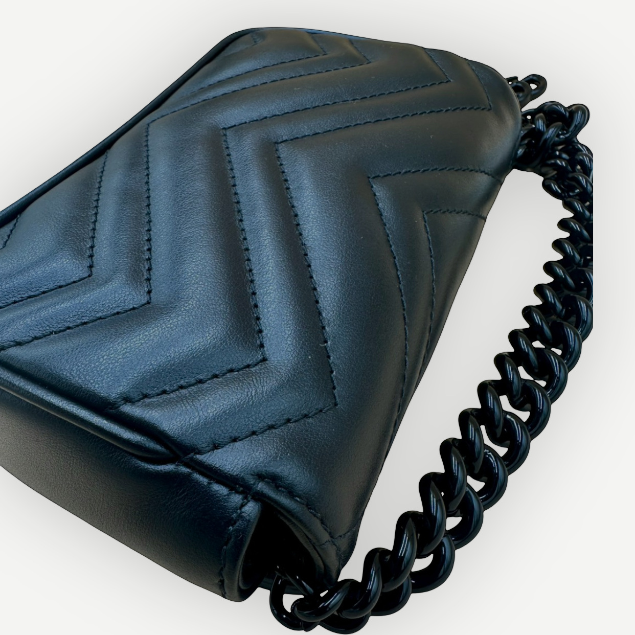 GUCCI GG Marmont Mini Shoulder Bag | Shop Authentique Lux