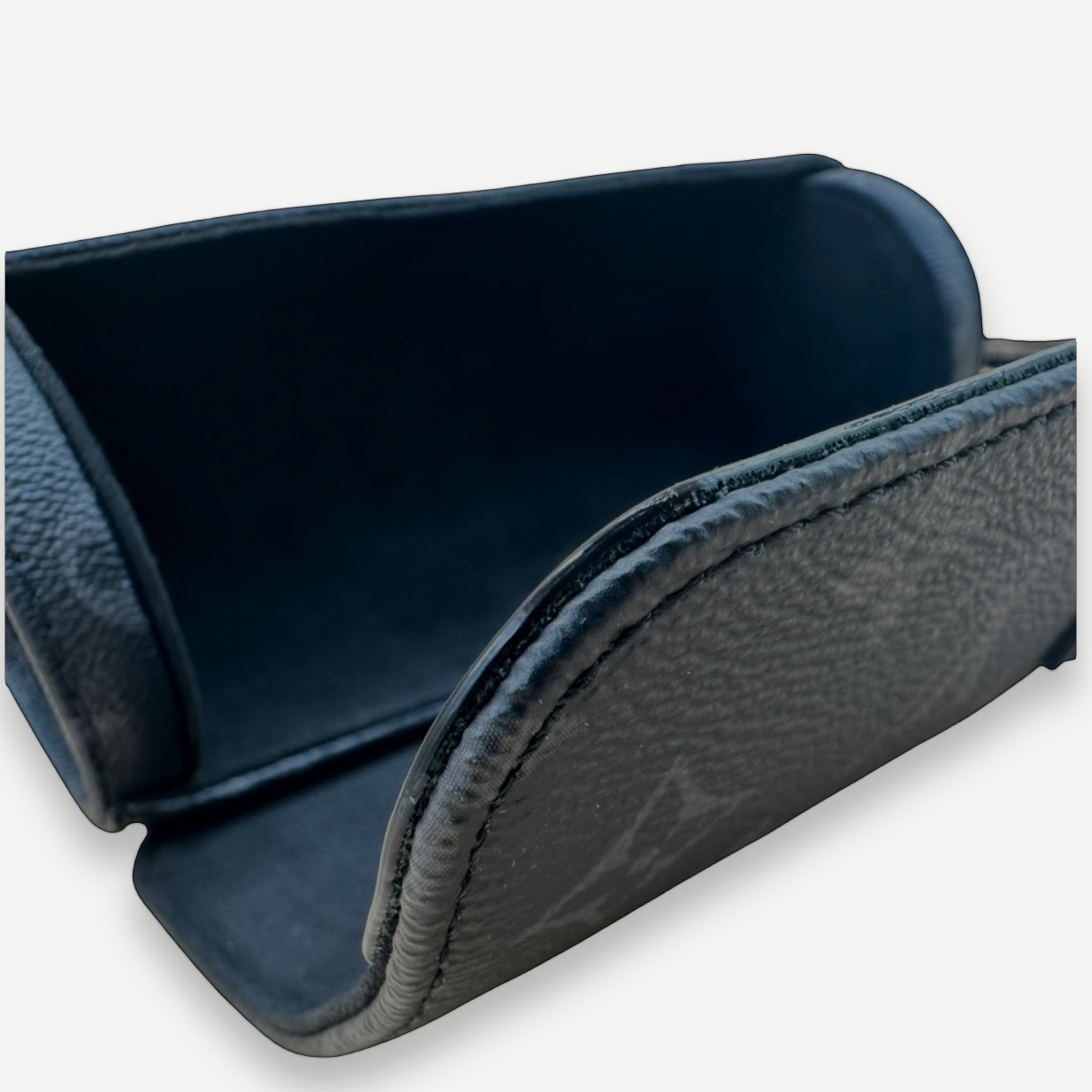 Louis Vuitton Étui 3 Montres Watch Case, Monogram Eclipse Canvas | Shop Authentique Lux