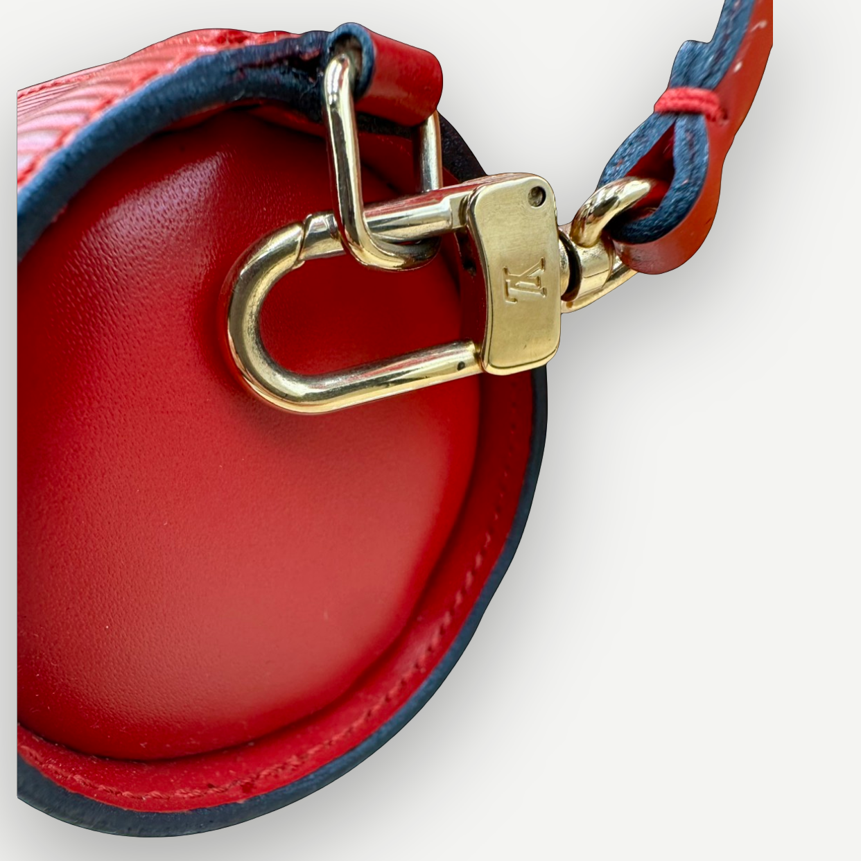 Louis Vuitton Papillon Pochette, Red Epi Leather, 2005 | Shop Authentique Lux