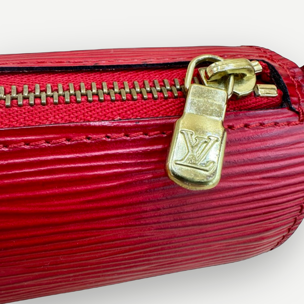 Louis Vuitton Papillon Pochette, Red Epi Leather, 2005 | Shop Authentique Lux