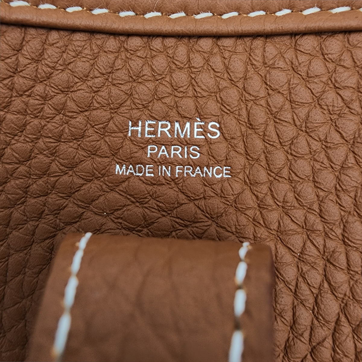 Hermès Evelyne 23 in Gold, Palladium Hardware, Full Set, G Stamp, 2026 | Shop Authentique Lux