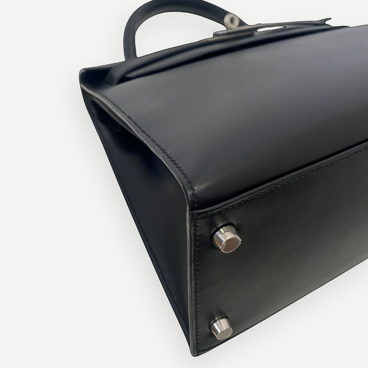 Hermès Kelly 28 Sellier, Noir Box Leather, PHW, Full Set, 2000 | Shop Authentique Lux