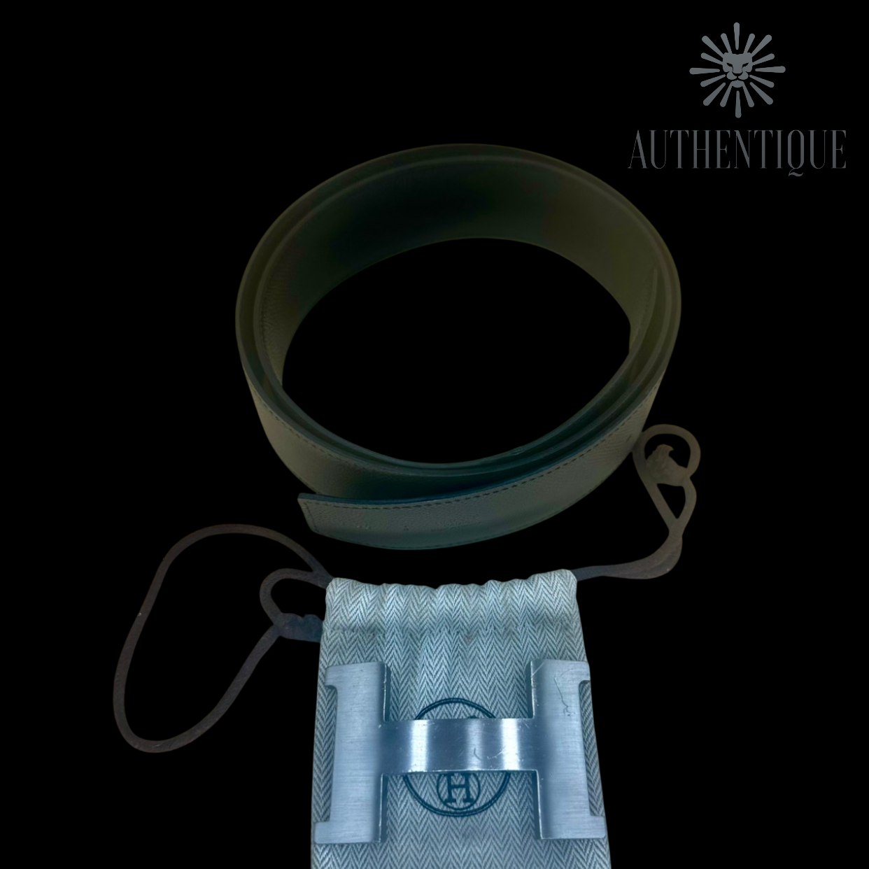 Hermès 38mm Constance Reversible Belt in Black and Grey, size 90 cm I Authentique Lux