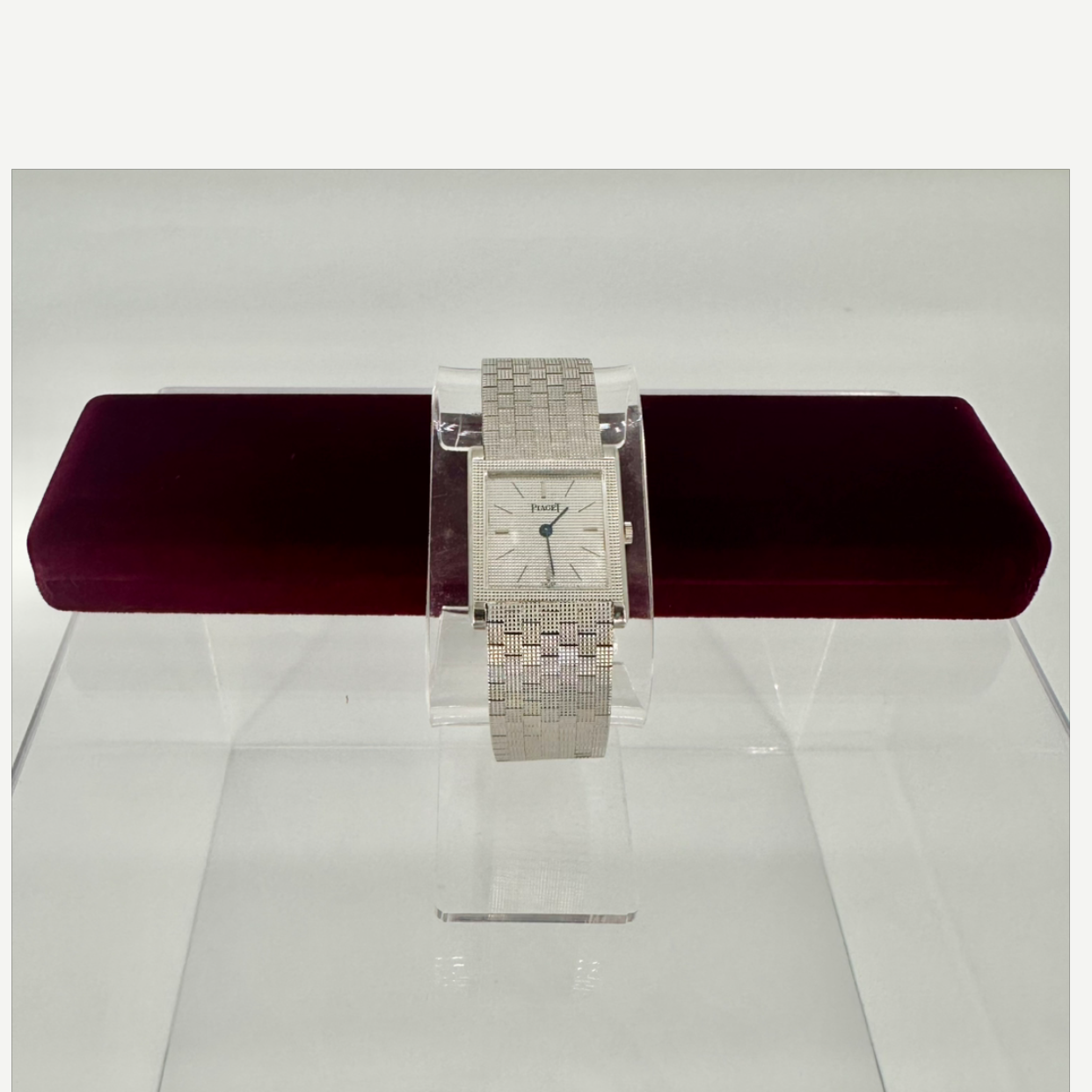 
PIAGET Ultra-Thin Wristwatch, Ref. 931 C4, 18K White Gold, Caliber 9P, 1963 | Shop Authentique Lux