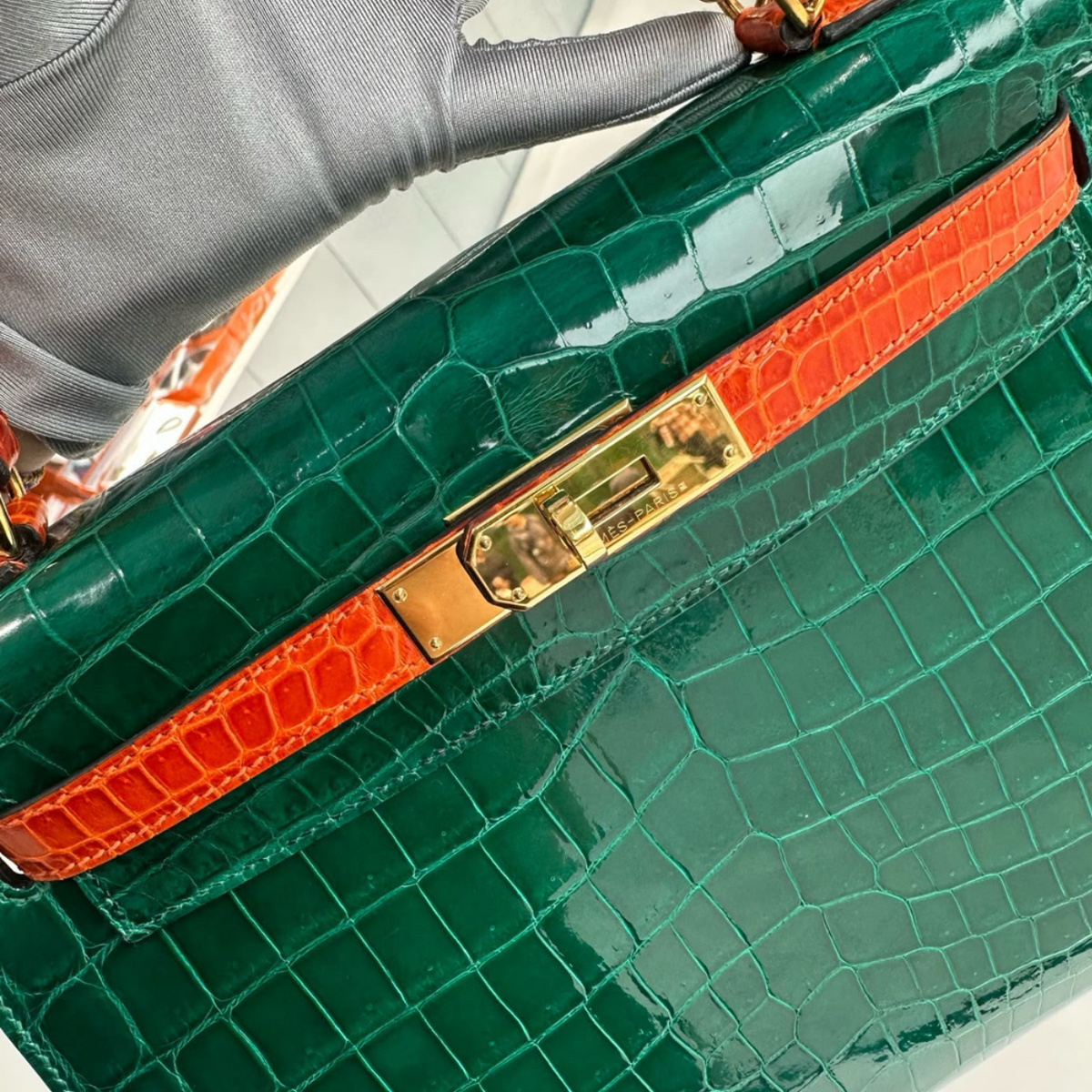Hermès Vert Emeraude and Orange Shiny Niloticus Crocodile Sellier HSS Kelly 28 Brushed Gold Hardware, 2014 | Shop Authentique Lux