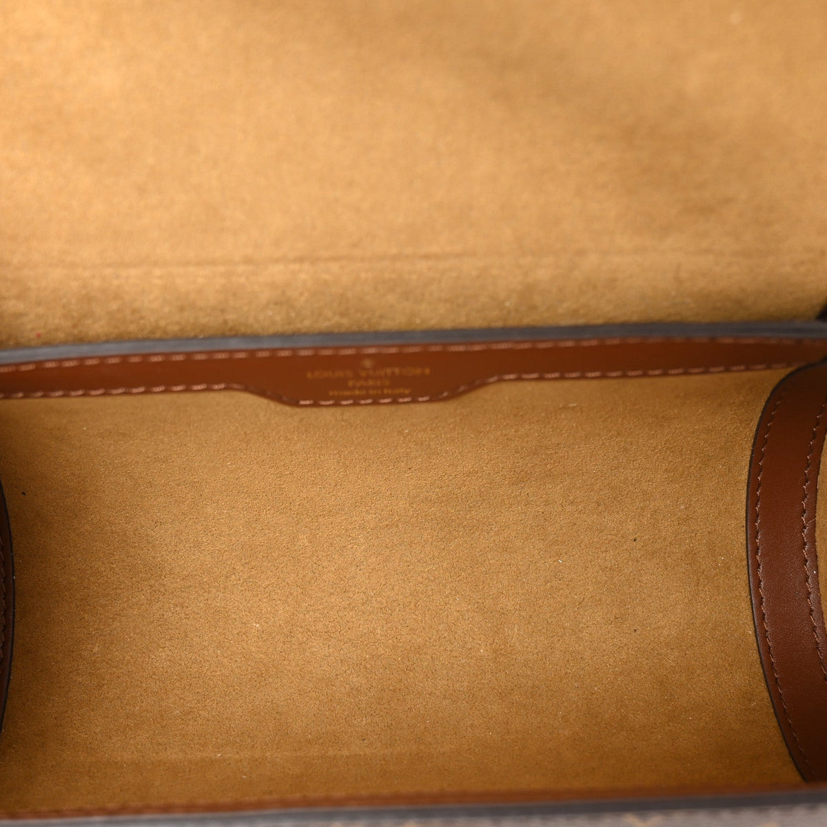 LOUIS VUITTON Papillon Trunk interior overview | Shop Authentique Lux