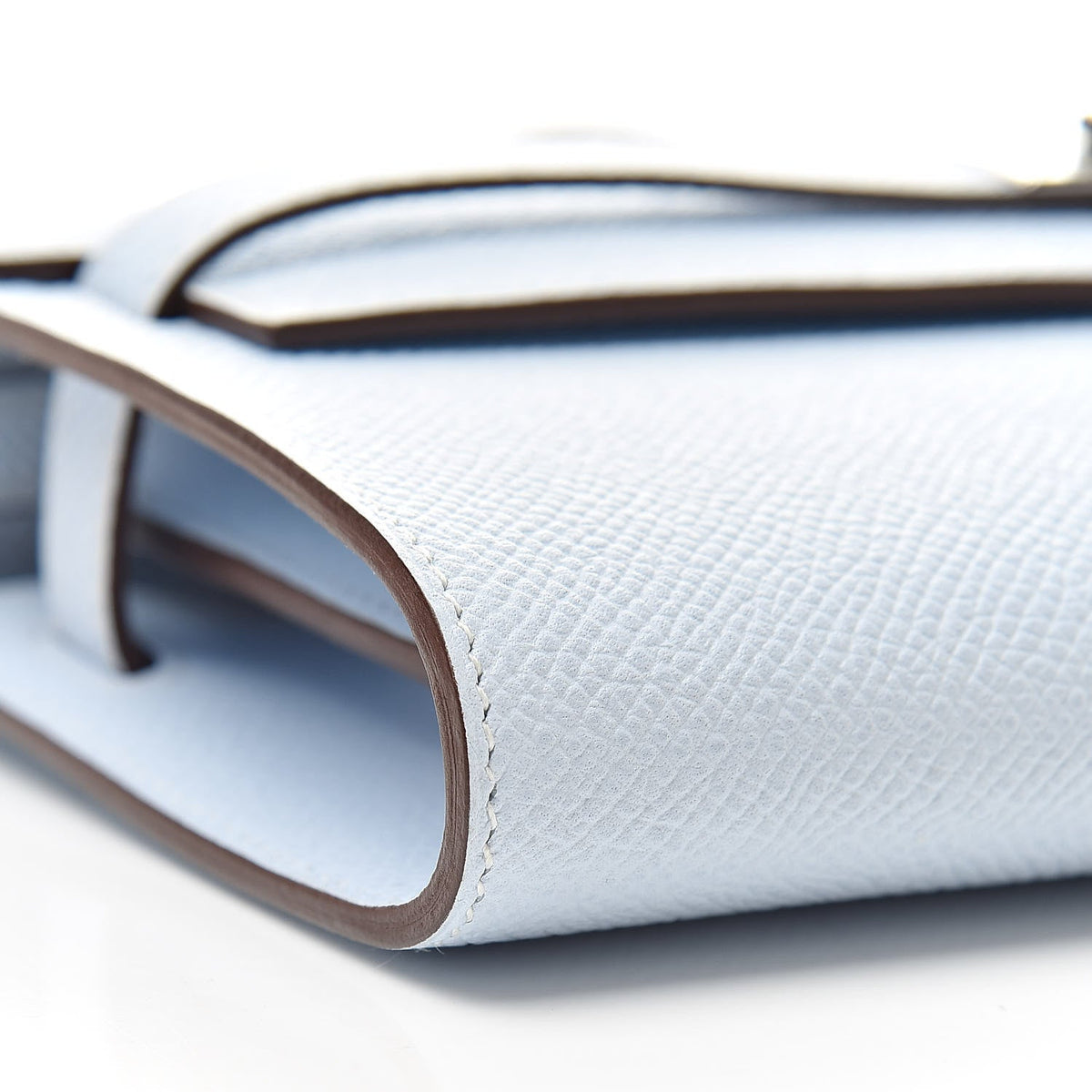 HERMÈS Brume Epsom Kelly To Go leather edge and side detail | Shop Authentique Lux