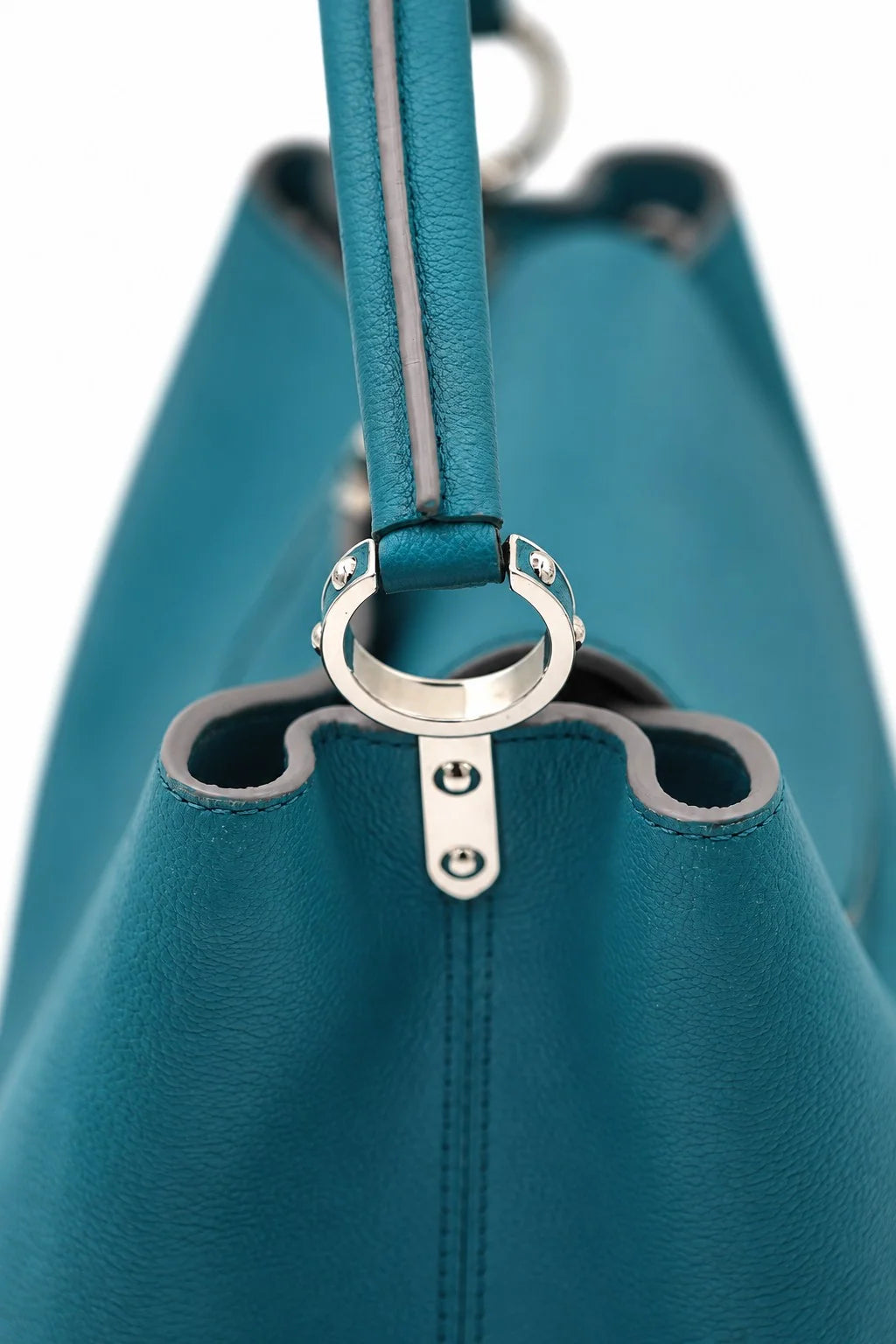 LOUIS VUITTON Capucines MM, Blue Leather, Silver-Tone Hardware | Shop Authentique Lux