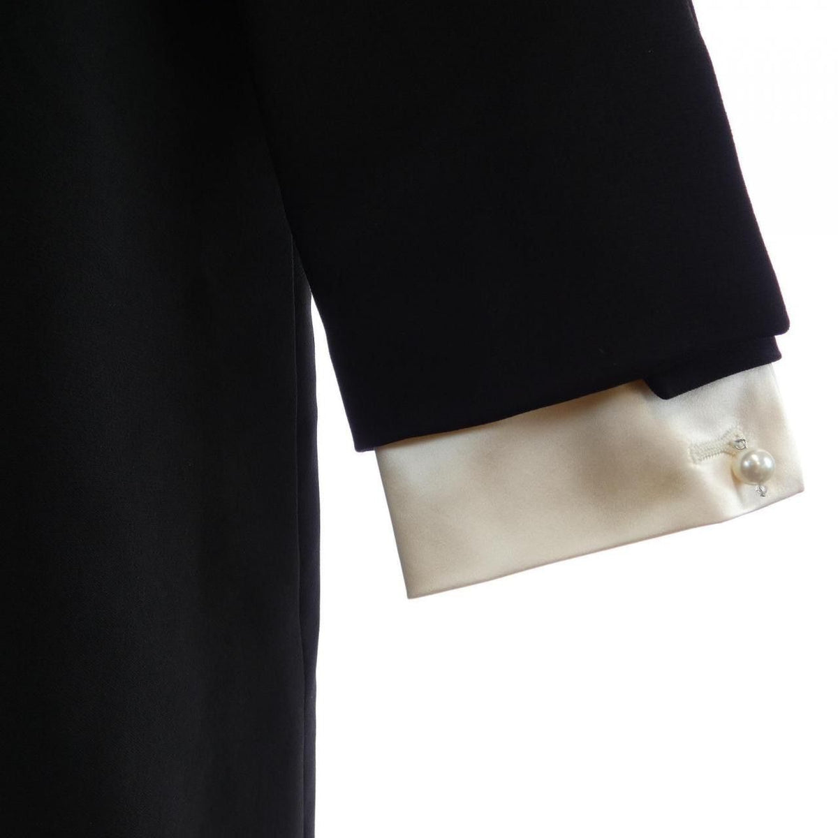MIU MIU Runway Contrast Bow Dress, Bow and Button Detail | Shop Authentique Lux