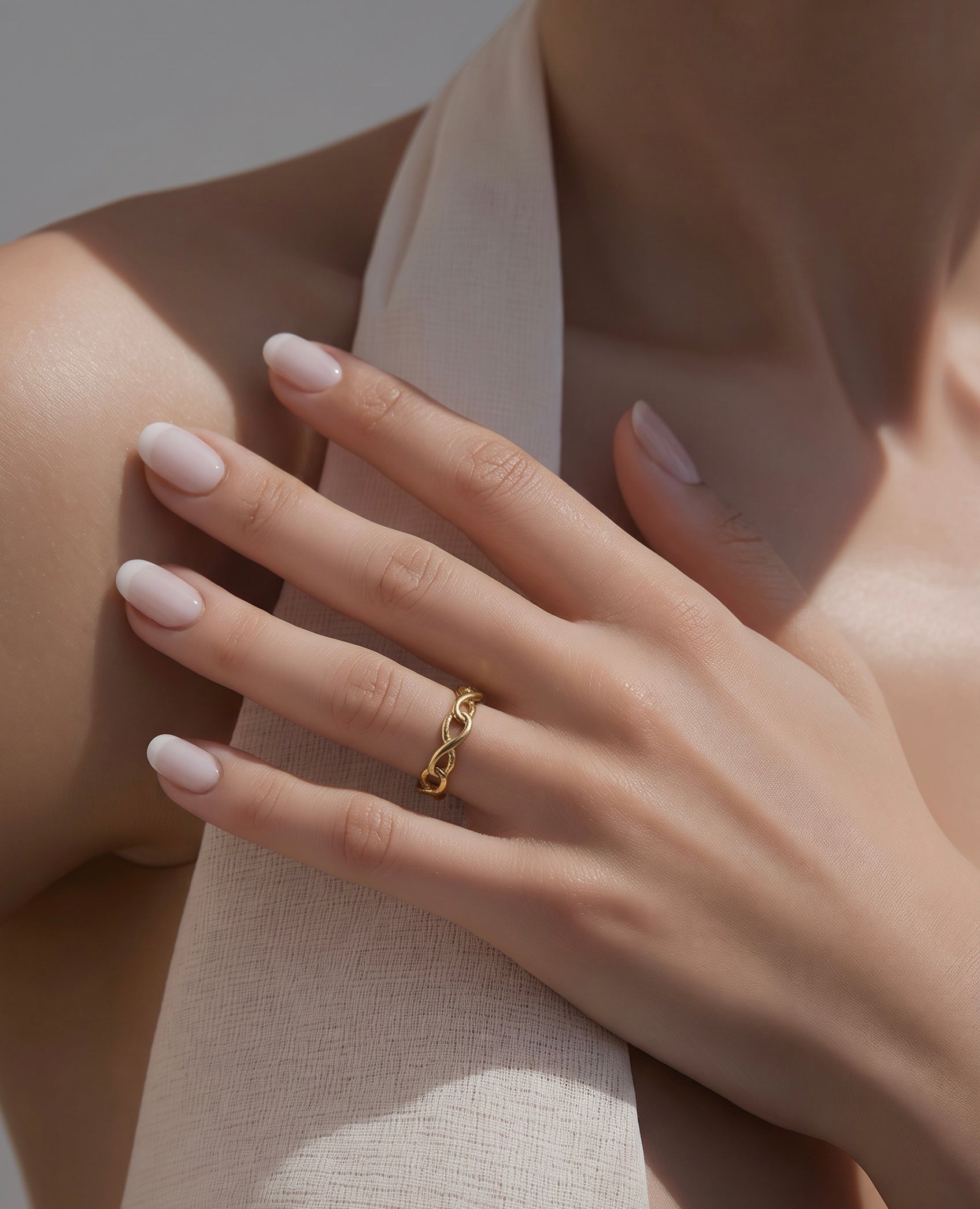 Tiffany & Co. Infinity Ring, 18K Yellow Gold, US Size 4.5 | Shop Authentique Lux